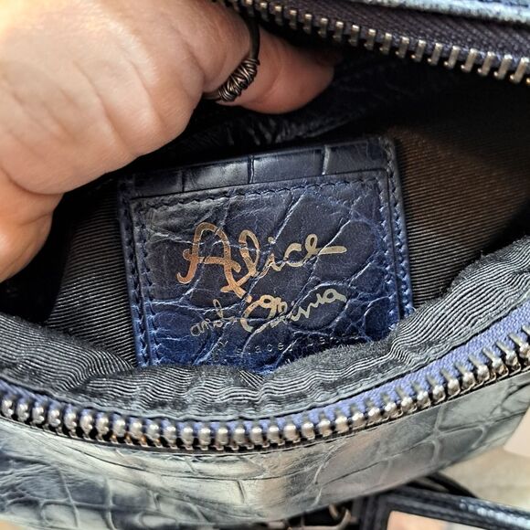 NWOT Alice + Olivia distressed Leather Bag EXCELLENT QUALITY - Picture 14 of 16